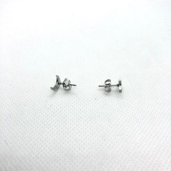 𝅺MISMATCHED Moon and Star Stainless Steel Earrings - Picture 4 of 8